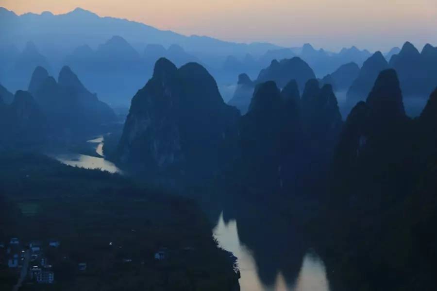 元宝山下,山水云间,悠悠闲云时光,恰好那时我也在