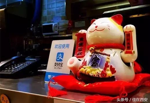 下雨天，请给我一碗日式拉面！西安这几家汤浓面弹！