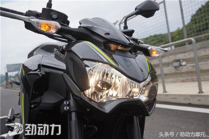 川崎z9002017款感受,川崎z900se和z900re区别