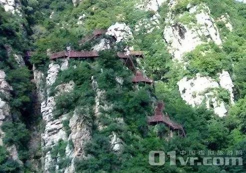 天津亚洲玻璃栈道多高多长,天津周边落差400米玻璃栈道