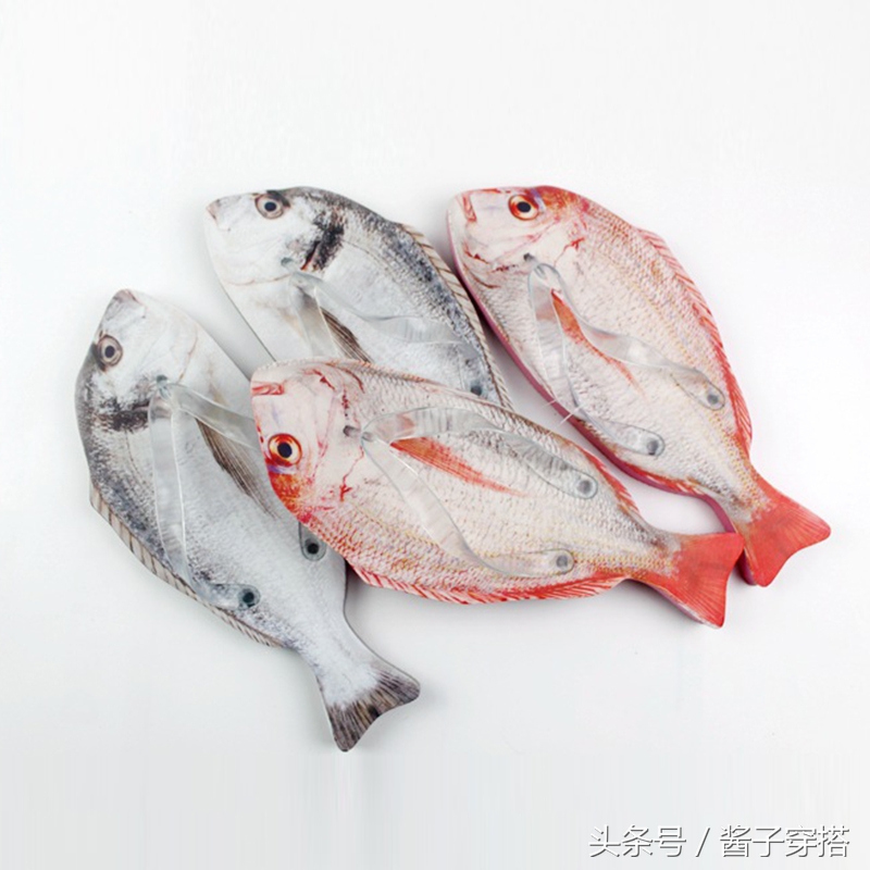 不曾见过的人字拖，让你裸脚整个夏天