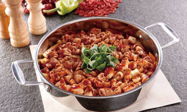 宫廷秘制，百年一焖锅，试营业期间狂甩58折，这家店要被挤爆了