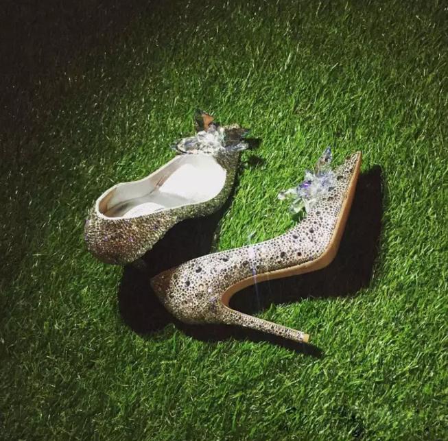 刘诗诗婚鞋品牌jimmy,刘诗诗昆凌婚鞋