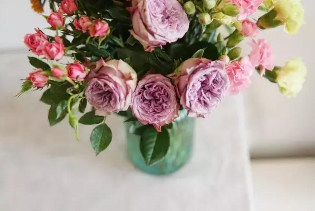 母亲节给妈妈买什么口红,母亲节送母亲什么口红