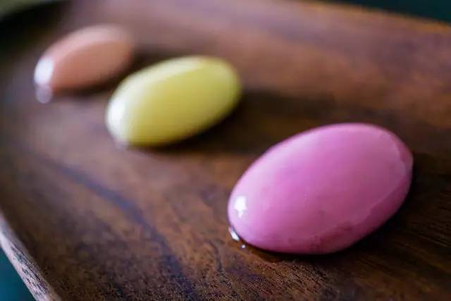 买一套1千元的玩具,500块1套玩具