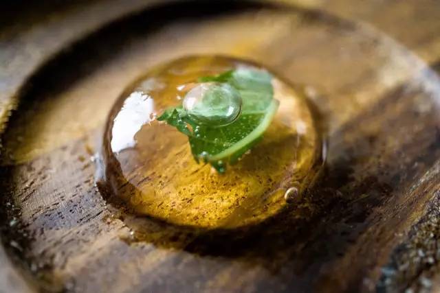 买一套1千元的玩具,500块1套玩具