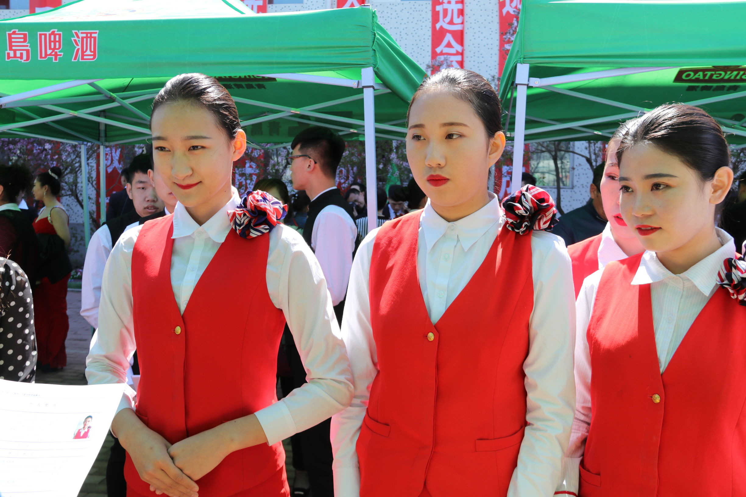 毕业生就业难该何去何从,高职毕业生就业难点与工作建议