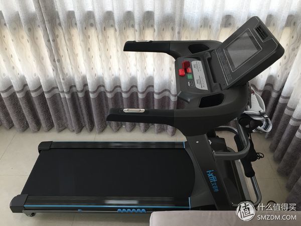 雾霾天的跑步利器！好家庭i-xfitL3跑步机开箱试用