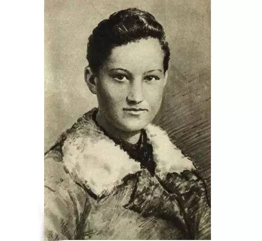 不受降，杀无赦！一个18岁少女的临死呼唤让斯大林动怒