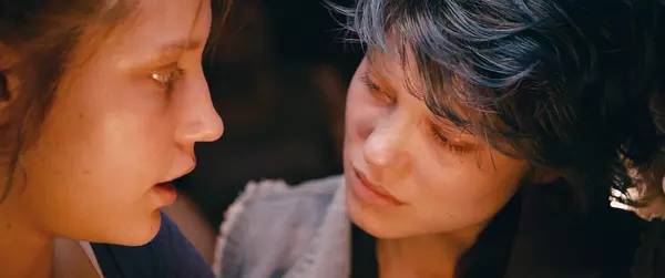 关于女生想要的爱情故事,女孩子爱情的真实故事