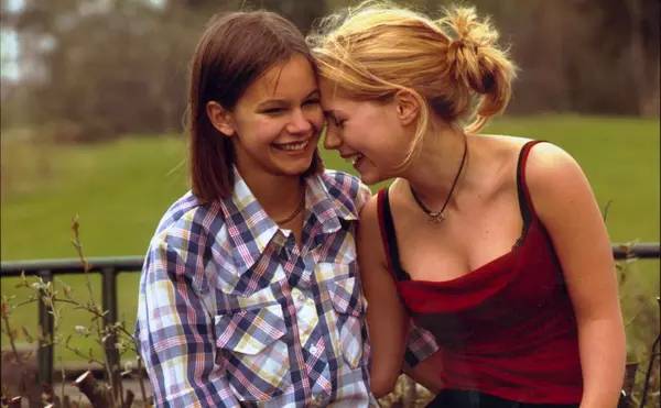 关于女生想要的爱情故事,女孩子爱情的真实故事