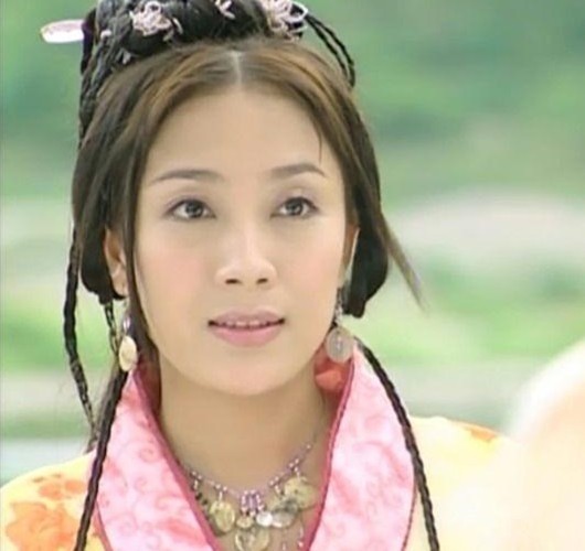 大鼻孔的明星都有谁,鼻孔比较大的明星有哪些