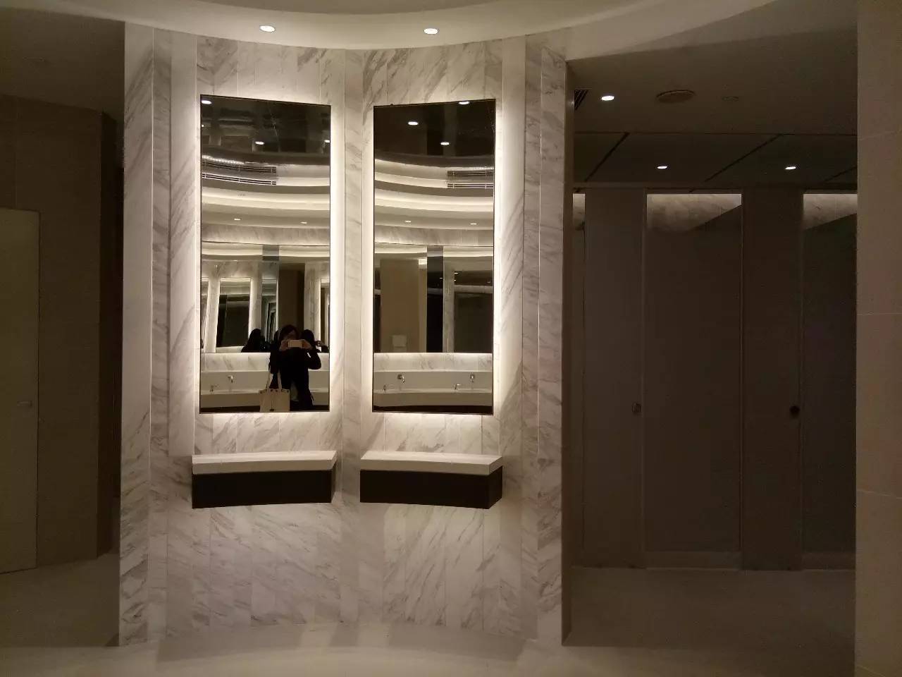 上海来福士是什么商场,魔都上海长宁来福士