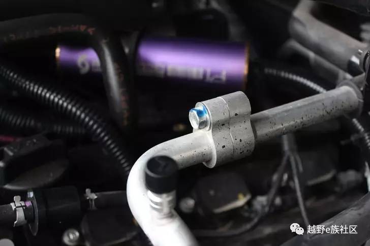 尼桑途乐Y61外观改装案例,途乐y62改装液晶仪表