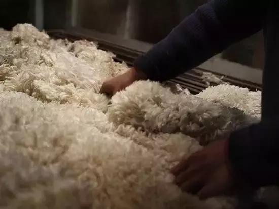 亚麻面料的洗涤与保养,各种面料的洗涤保养方法