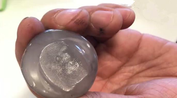 花40元做了个假*纹膜指**，解锁了华为却没奈何了这两台手机！