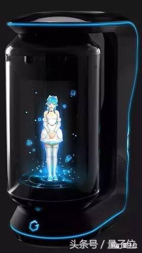 这个日本推出的逼真贴心“虚拟女友”，油管网友表示会看哭