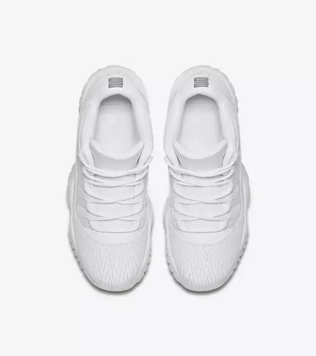 aj13鍜宎j11姣旇緝,aj11涓巃j13娴嬭瘎