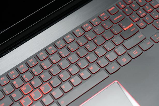 联想拯救者r720和y7000哪个好,联想拯救者r720-151kbn怎么样