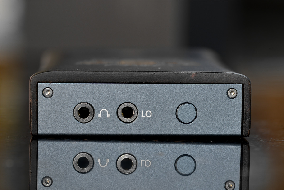 全面杂食+檀木香,七彩虹C10发烧*放播**器体验谈