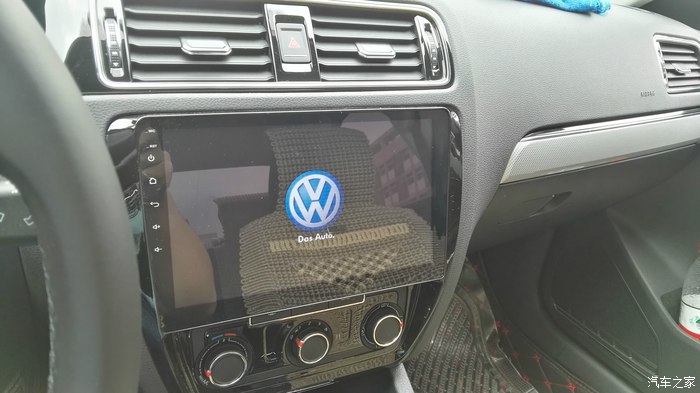 17款大众速腾豪华版驾车感受,18款速腾白色雅士银对比