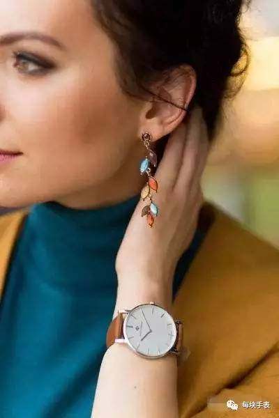 如何给客户推荐表款,怎样给顾客推荐表款