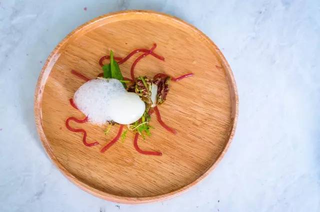 买一套1千元的玩具,500块1套玩具