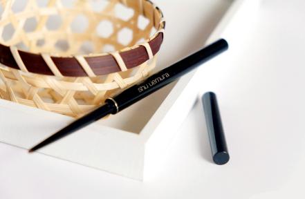 植村秀眼线胶笔新颜色,植村秀如胶似漆眼线笔评测