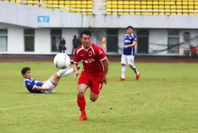 大雨挡不住的红色激情！全株洲人关注的顶级比赛嗨翻体育中心！