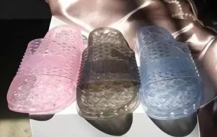 9块9包邮拖鞋搞笑评论,9块9包邮拖鞋