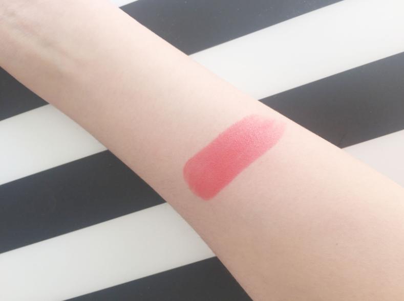 自然纯真才是王道,猫小兔教你打造甜美约会妆