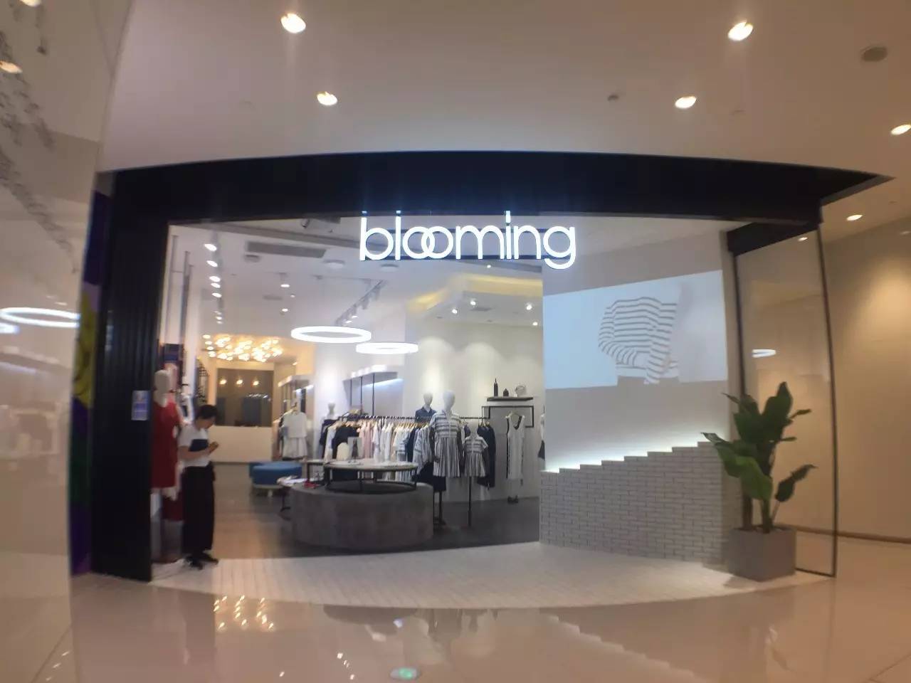 上海来福士是什么商场,魔都上海长宁来福士