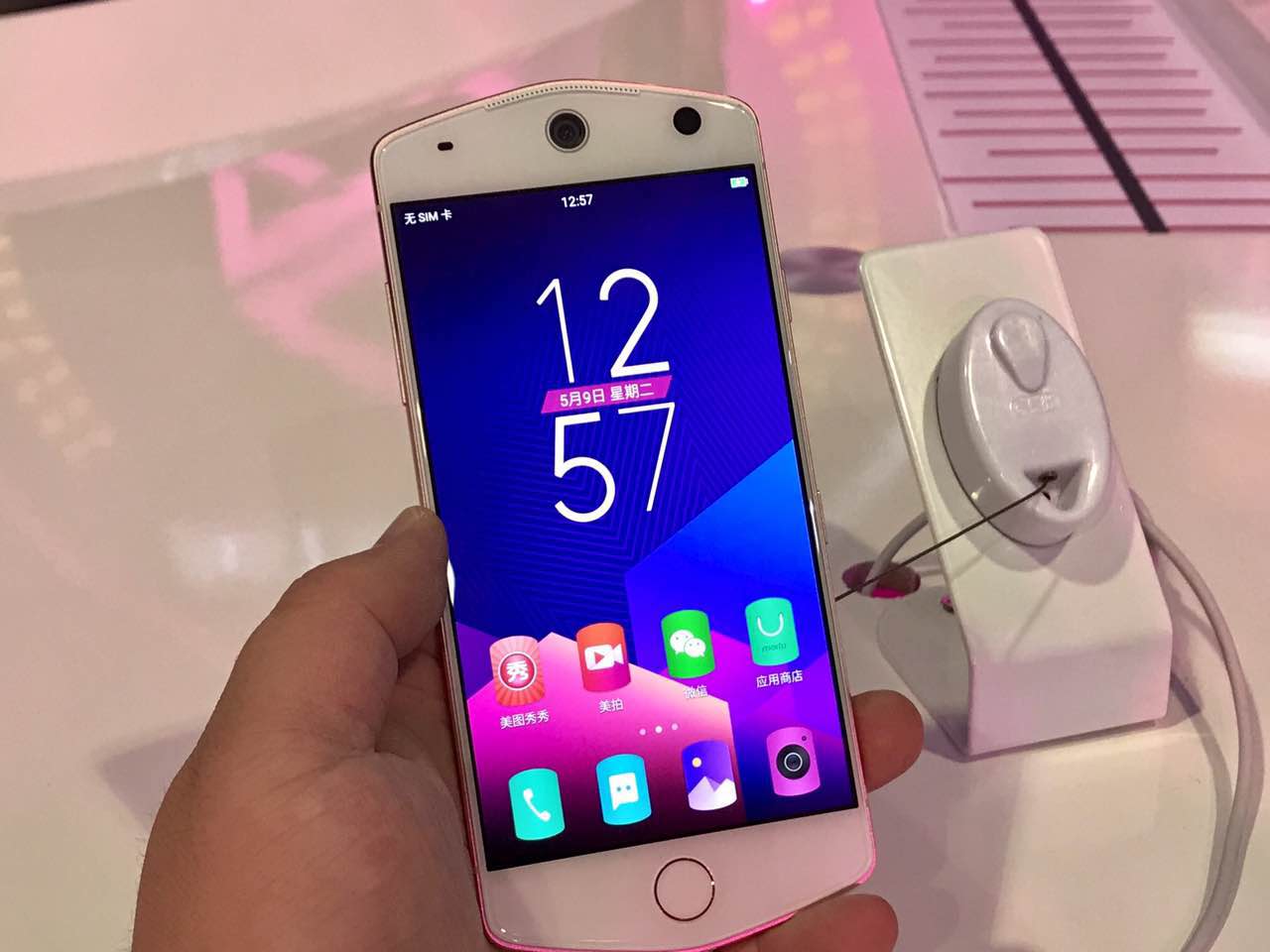 美图m8自拍功能介绍,美图m8多久出的