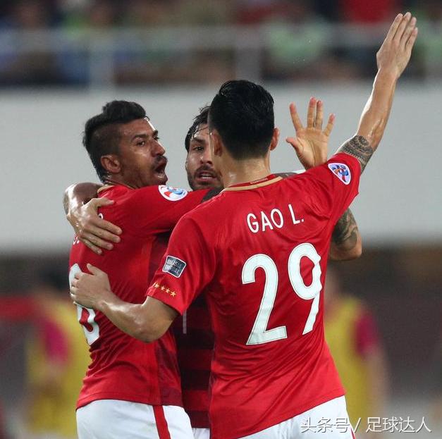 高拉特破门华夏1-0领先泰达,高拉特带恒大进亚冠八强