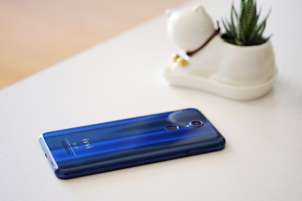 赵丽颖代言ivvi手机,赵丽颖代言ivvi时尚手机