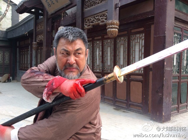 中国最牛锅炉工，塑造经典角色至今无人超越，与妻子恩爱携手幸福