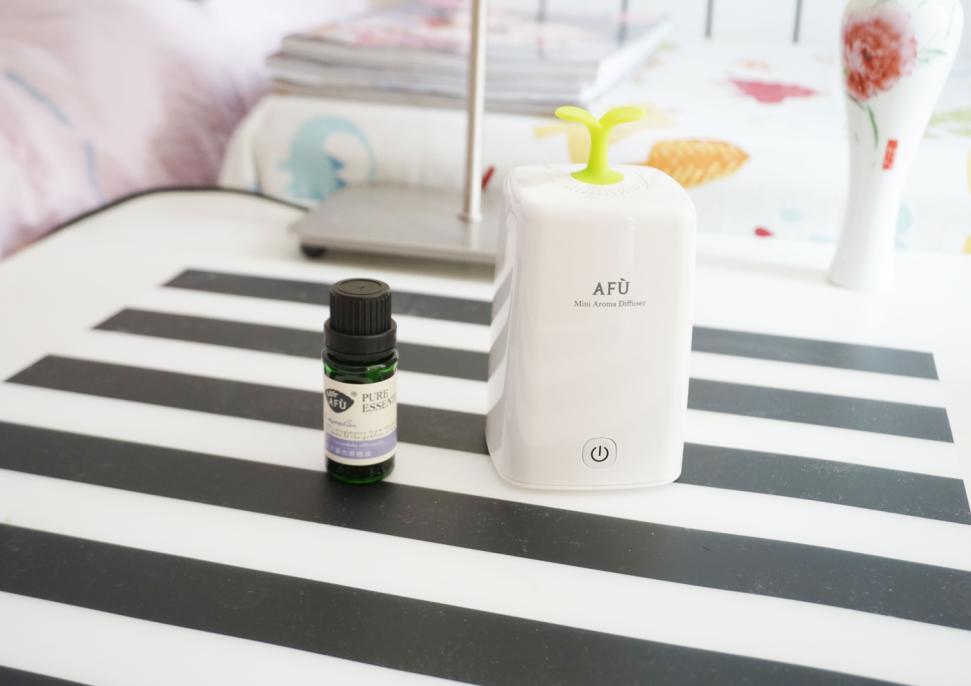 自然纯真才是王道,猫小兔教你打造甜美约会妆