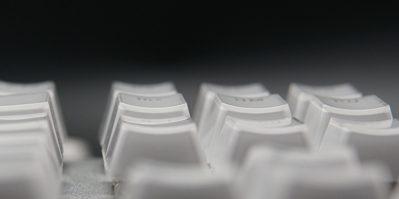 雷柏机械键盘v500冰晶版,雷柏v500s黑轴怎么样