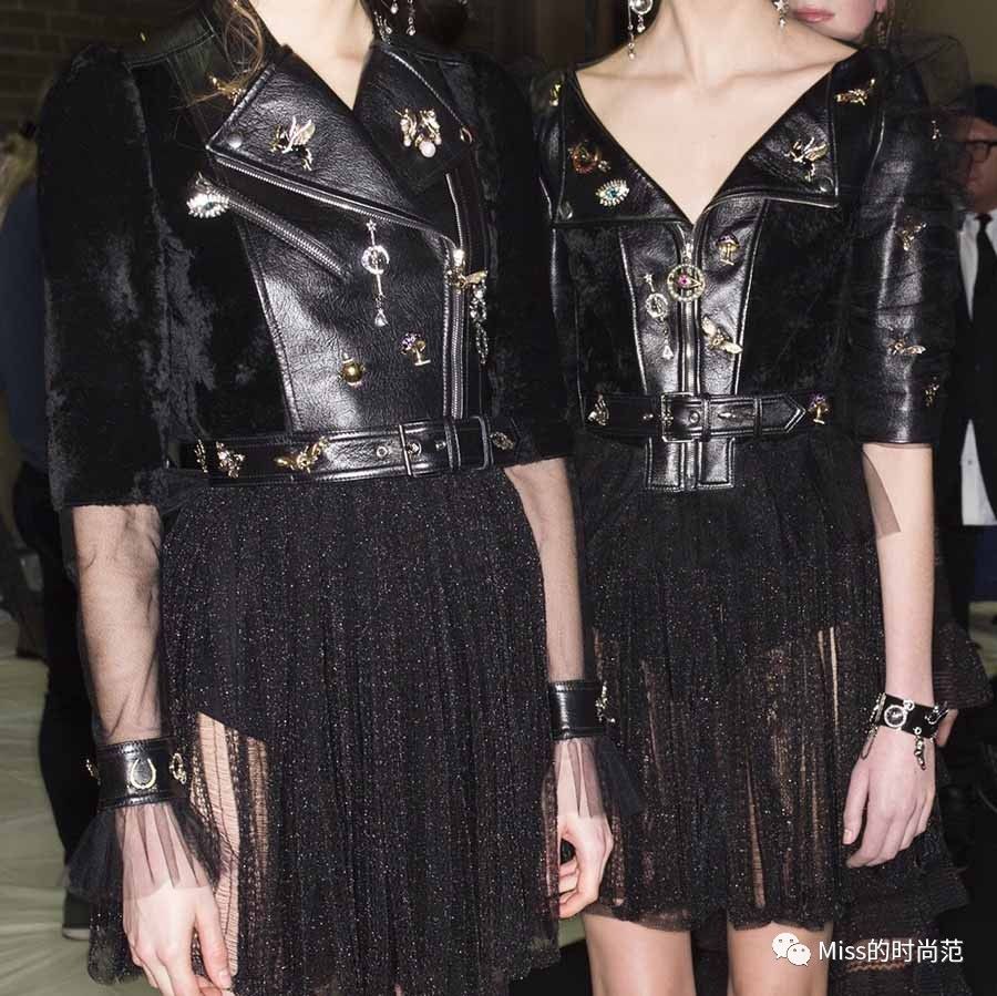 v领上衣时尚显瘦正肩遮肉款,显瘦又清凉