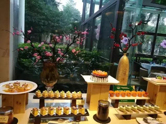 南粤动态｜东莞的亲们，周末陪母亲去樟木头三正半山酒店过节吧！