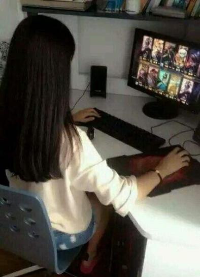 有个爱玩游戏的女友怎么办,女朋友爱玩游戏