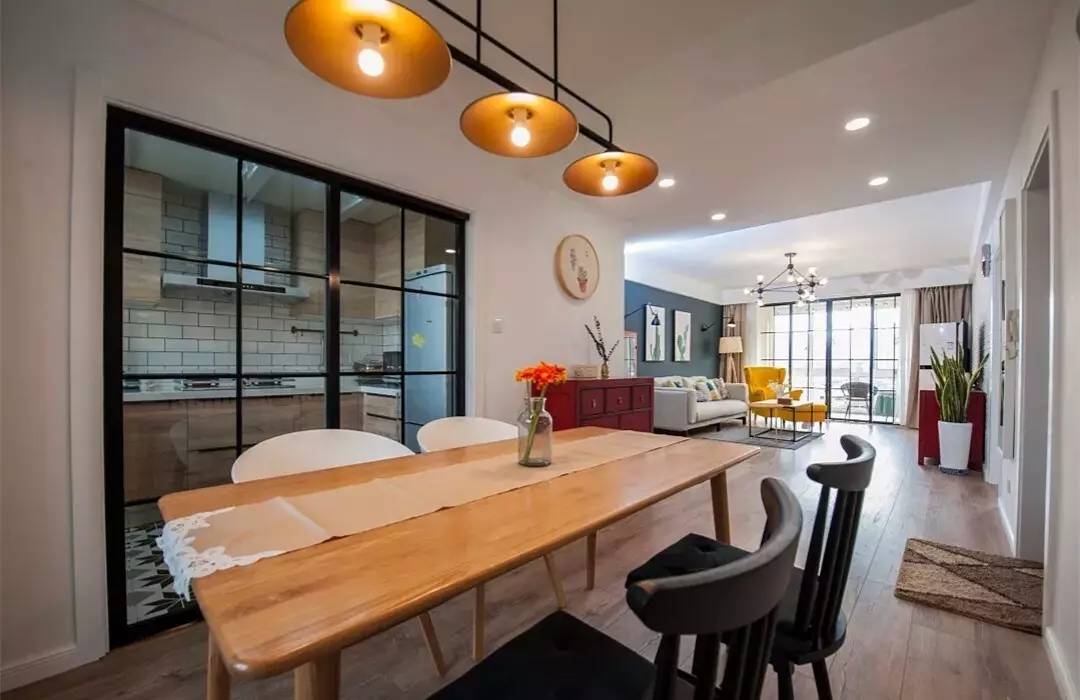 餐桌桌旗怎么搭,白色餐桌怎样搭配旗布