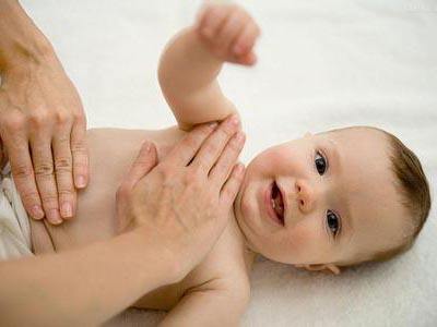 脂溢性湿疹结的黄痂能洗掉吗,湿疹起黄痂是快好了还是严重了