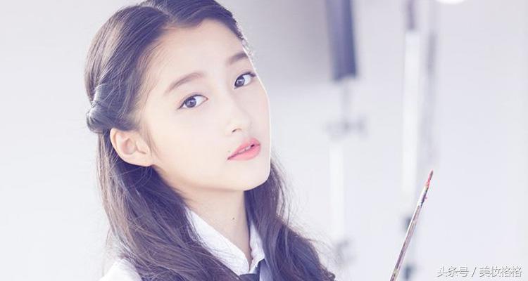 关晓彤用啥化妆品,关晓彤代言的彩妆品牌