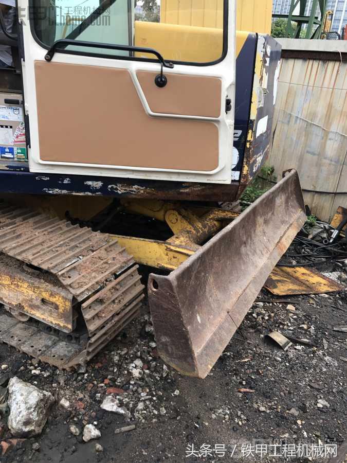 23万的小挖机,买台3万多小挖机回家