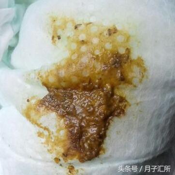 宝宝便便说明健康,宝宝便便有奶瓣颗粒还是绿色的