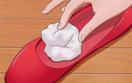 新鞋鞋帮磨脚怎么办小妙招,脚被新鞋磨起水泡怎么处理