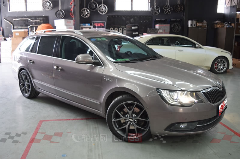 斯柯达绅士版改装轮毂,斯柯达速尊改装