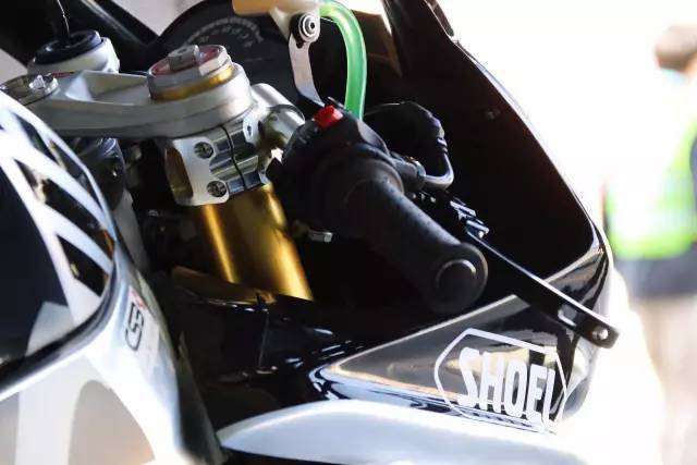 意大利limonta合作品牌,aprilia拉力摩托