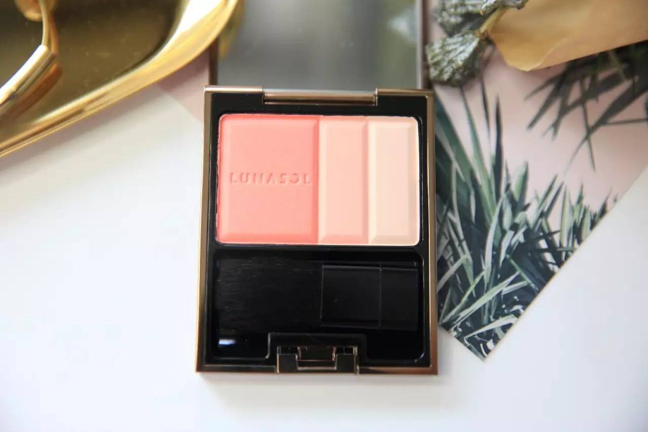 清新淡雅甜美妆,温柔知性淑女妆